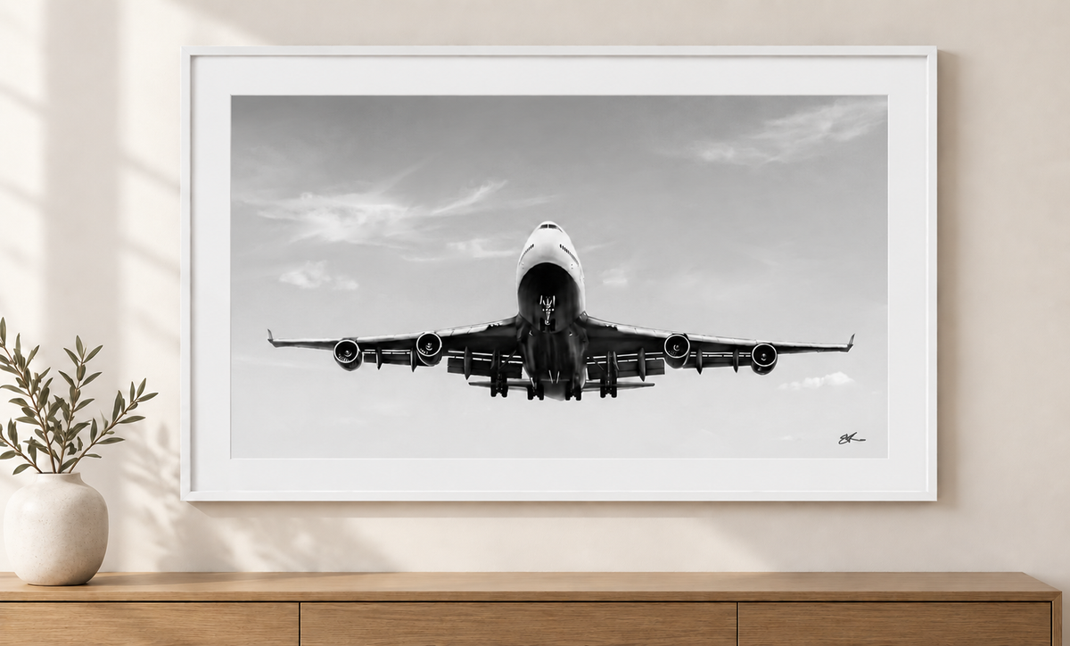 Boeing 747 landing print in white frame with white mount